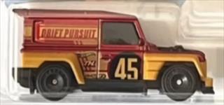 Red - Super Treasure Hunt