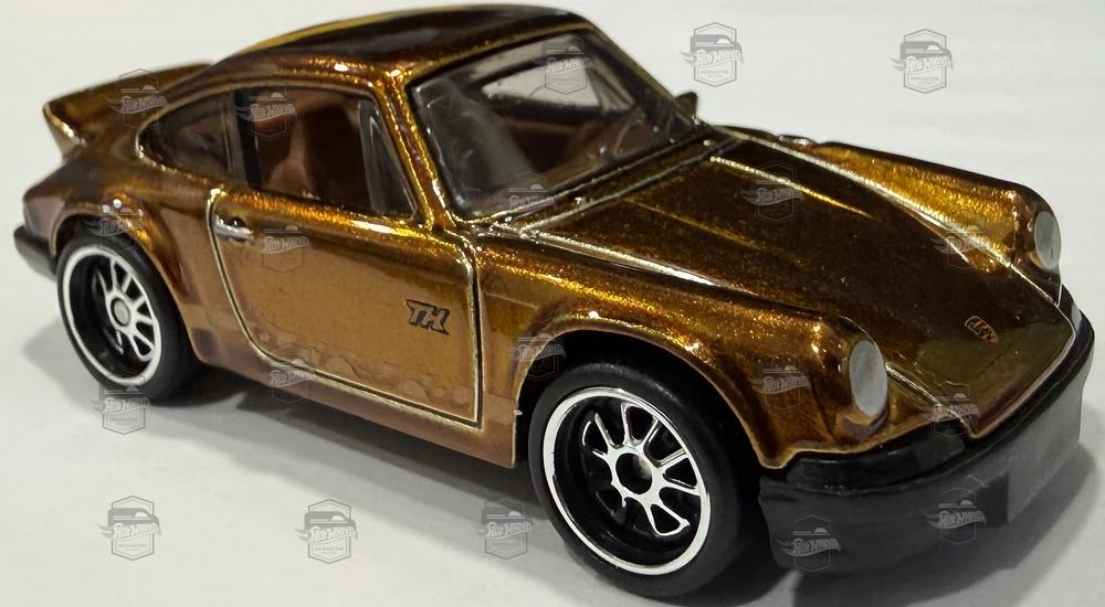 Porsche 911 Carrera RS 2.7 — Spectraflame root beer
